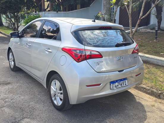 HYUNDAI-HB20-1.6 PREMIUM 16V FLEX 4P MANUAL HYUNDAI-HB20-2014