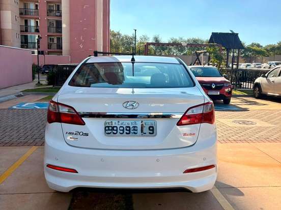 HYUNDAI-HB20S-1.0 COMFORT PLUS 12V TURBO FLEX 4P MANUAL HYUNDAI-HB20S-2017