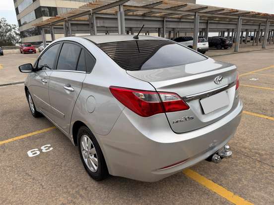 HYUNDAI-HB20S-2015