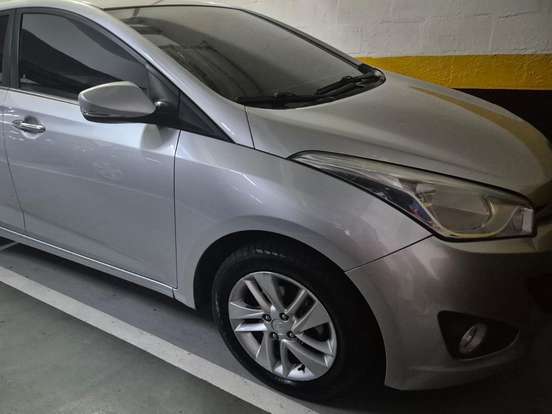 HYUNDAI-HB20S-2015