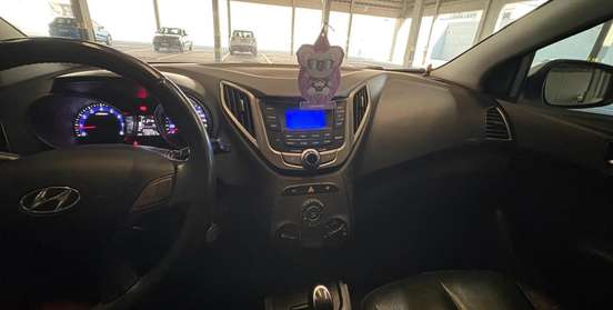 HYUNDAI-HB20S-2015
