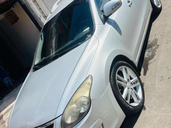 HYUNDAI-I30-2.0 MPFI GLS 16V GASOLINA 4P MANUAL HYUNDAI-I30-2010