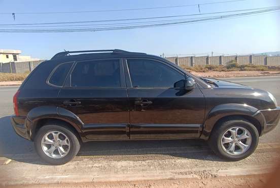 HYUNDAI-TUCSON-2010