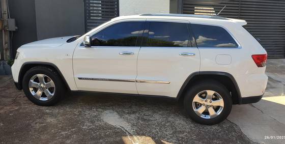 JEEP GRAND CHEROKEE 3.6 LIMITED 4X4 V6 24V GASOLINA 4P AUTOMATICO