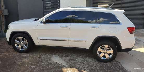 JEEP-GRAND CHEROKEE-3.6 LIMITED 4X4 V6 24V GASOLINA 4P AUTOMATICO JEEP-GRAND CHEROKEE-2011
