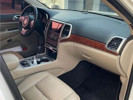 JEEP-GRAND CHEROKEE-3.6 LIMITED 4X4 V6 24V GASOLINA 4P AUTOMATICO JEEP-GRAND CHEROKEE-2011