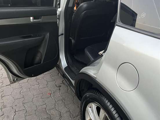 KIA-SORENTO-2.4 16V GASOLINA EX 7L 4WD AUTOMÁTICO KIA-SORENTO-2011