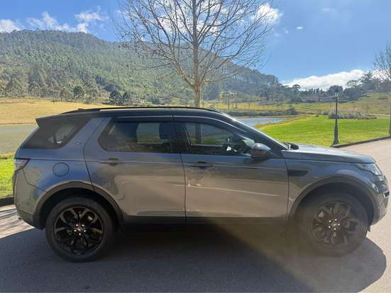 LAND ROVER-DISCOVERY SPORT-2017