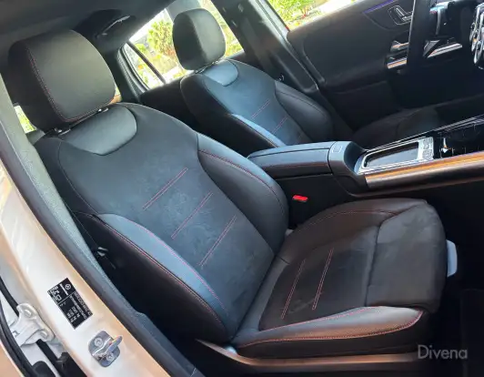 MERCEDES-BENZ-GLA 200-2025