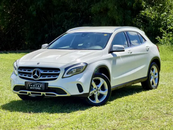 MERCEDES-BENZ GLA 200 1.6 CGI FLEX ADVANCE 7G-DCT MERCEDES-BENZ GLA 200 1.6 CGI FLEX ADVANCE 7G-DCT