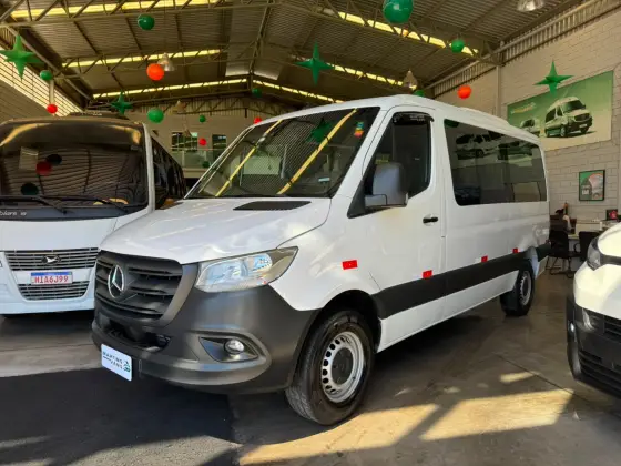 MERCEDES-BENZ SPRINTER 2.2 CDI DIESEL VAN 416 LONGO 16L MANUAL MERCEDES-BENZ SPRINTER 2.2 CDI DIESEL VAN 416 LONGO 16L MANUAL