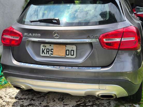 MERCEDES-BENZ-GLA 200-1.6 CGI VISION 16V TURBO FLEX 4P AUTOMÁTICO MERCEDES-BENZ-GLA 200-2015