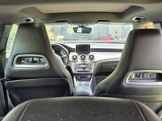 MERCEDES-BENZ-GLA 200-1.6 CGI VISION 16V TURBO FLEX 4P AUTOMÁTICO MERCEDES-BENZ-GLA 200-2015