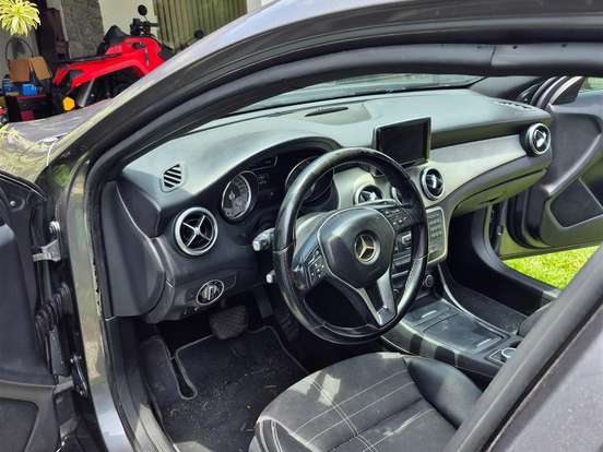 MERCEDES-BENZ-GLA 200-1.6 CGI VISION 16V TURBO FLEX 4P AUTOMÁTICO MERCEDES-BENZ-GLA 200-2015