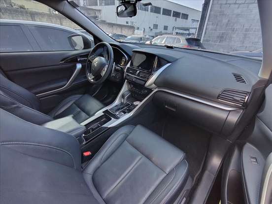 MITSUBISHI-ECLIPSE CROSS-2023