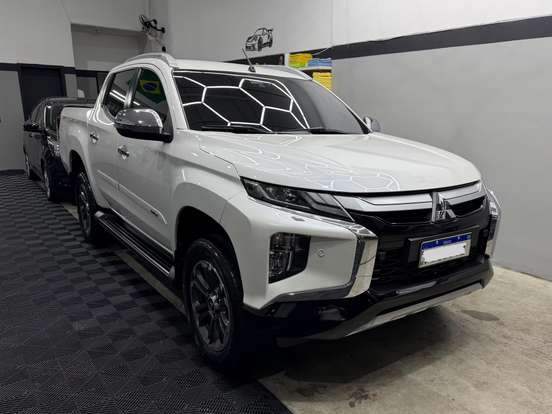 MITSUBISHI-L200 TRITON-2.4 16V TURBO DIESEL SPORT HPE-S CD 4P 4X4 AUTOMÁTICO MITSUBISHI-L200 TRITON-2020