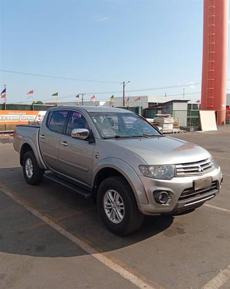MITSUBISHI L200 TRITON 3.2 HPE 4X4 CD 16V TURBO INTERCOOLER DIESEL 4P AUTOMÁTICO