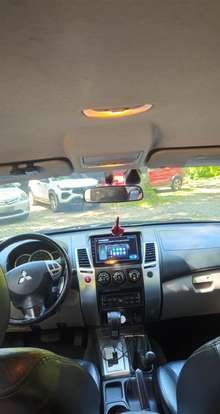 MITSUBISHI-PAJERO-2015