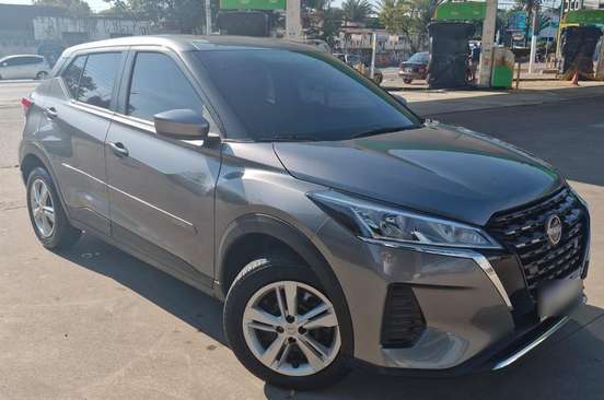 NISSAN-KICKS-2023