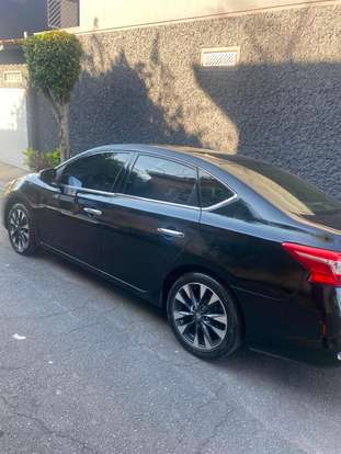 NISSAN-SENTRA-2019