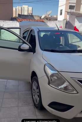 NISSAN-VERSA-2018