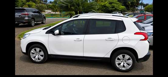 PEUGEOT-2008-2017