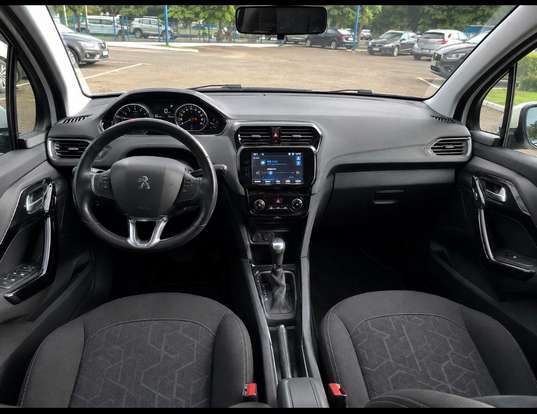 PEUGEOT-2008-2017