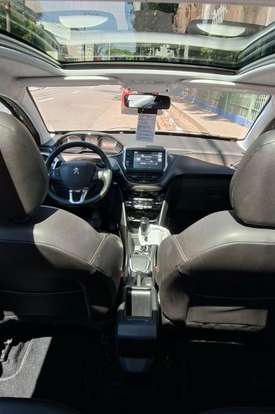 PEUGEOT-2008-2017
