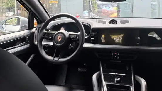 PORSCHE-CAYENNE-2025
