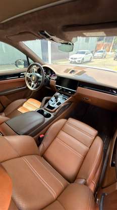 PORSCHE-CAYENNE-2022
