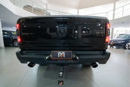 RAM-1500-5.7 V8 GASOLINA REBEL CD 4X4 AUTOMÁTICO RAM-1500-2022
