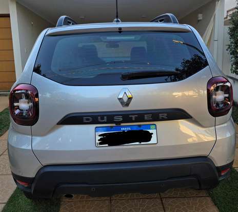 RENAULT-DUSTER-2022