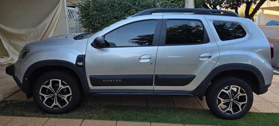 RENAULT-DUSTER-2022