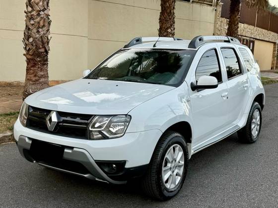 RENAULT DUSTER 2.0 DYNAMIQUE 4X2 16V FLEX 4P AUTOMÁTICO