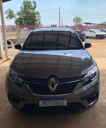 RENAULT-LOGAN-2021