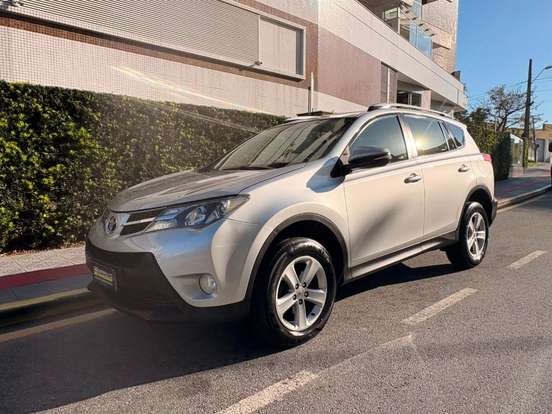 TOYOTA-RAV4-2013