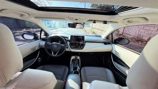 TOYOTA-COROLLA-2024