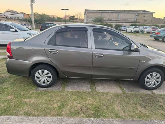 TOYOTA-ETIOS-1.5 XLS SEDAN 16V FLEX 4P AUTOMÁTICO TOYOTA-ETIOS-2018