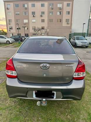 TOYOTA-ETIOS-2018