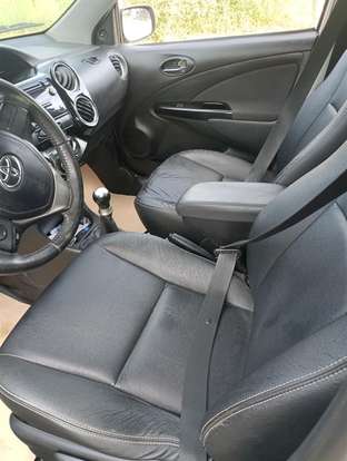 TOYOTA-ETIOS-1.5 XS 16V FLEX 4P MANUAL TOYOTA-ETIOS-2015