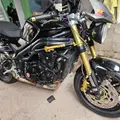 TRIUMPH SPEED TRIPLE 1050i TRIUMPH SPEED TRIPLE 1050i