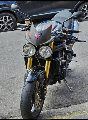 TRIUMPH SPEED TRIPLE 1050i 