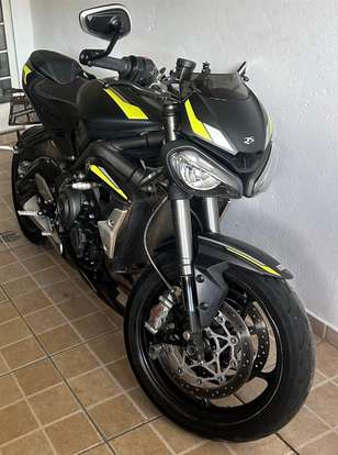 TRIUMPH-STREET TRIPLE 765 RS-2020