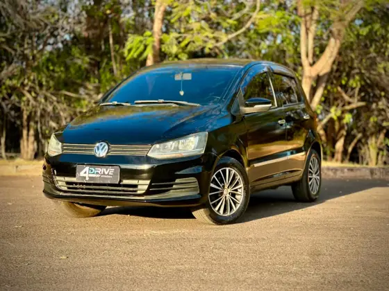 VOLKSWAGEN FOX 1.0 MI TRENDLINE 8V FLEX 4P MANUAL VOLKSWAGEN FOX 1.0 MI TRENDLINE 8V FLEX 4P MANUAL
