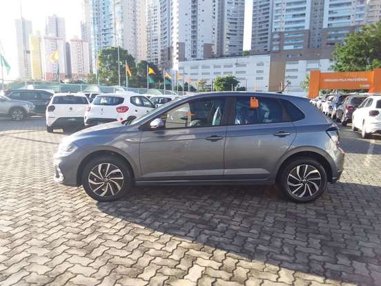 VOLKSWAGEN-POLO-2025