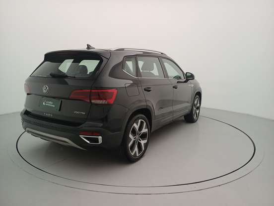 VOLKSWAGEN-TAOS-2024