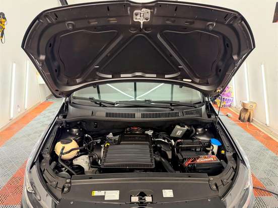 VOLKSWAGEN-CROSSFOX-1.6 MSI FLEX 16V 4P AUTOMATIZADO VOLKSWAGEN-CROSSFOX-2016