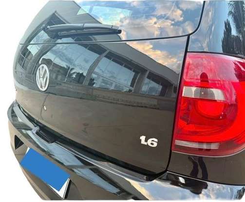 VOLKSWAGEN-FOX-2012