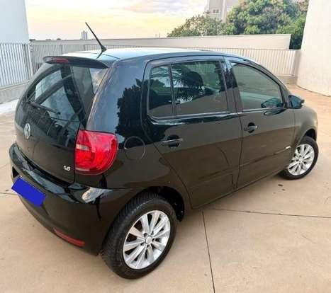 VOLKSWAGEN-FOX-2012