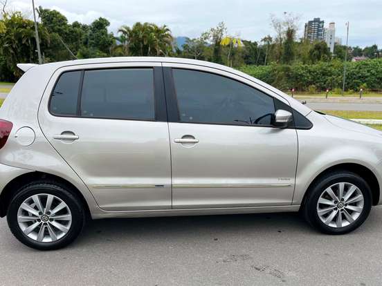 VOLKSWAGEN-FOX-1.6 MI PRIME 8V FLEX 4P MANUAL VOLKSWAGEN-FOX-2011